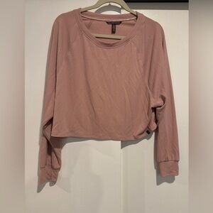 Victoria’s Secret‎ Blush Pink Long sleeved slightly cropped top size small